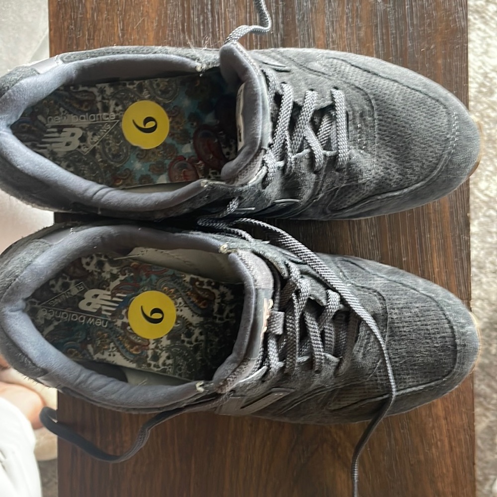 Dark Grey Suede New Balance - barely worn